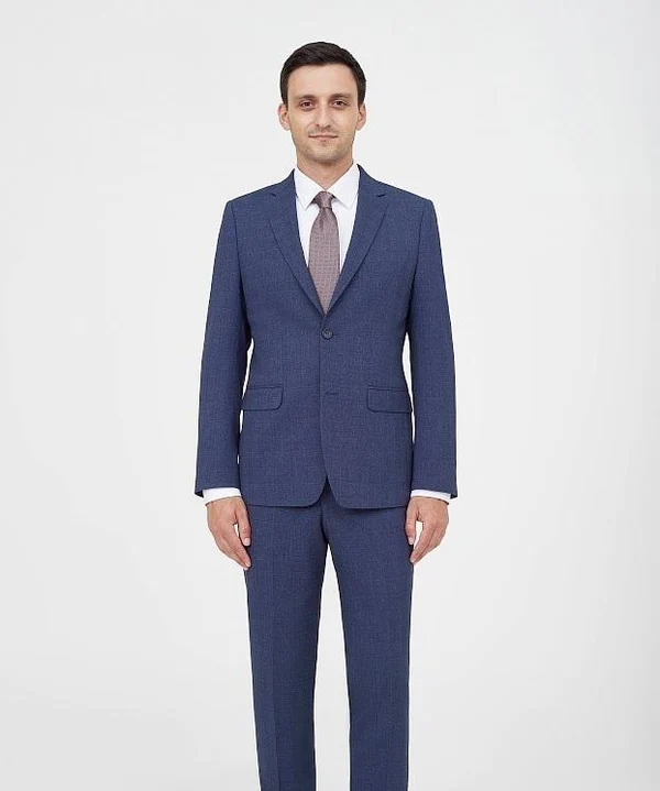 Костюм — это не просто одежда, это ваша уверенность в каждом шаге.